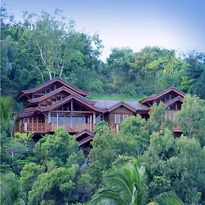 Empat Puluh Dua Villa Port Douglas